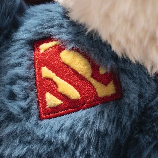 Superman Teddy bear Size: 29 cm Class: Friends