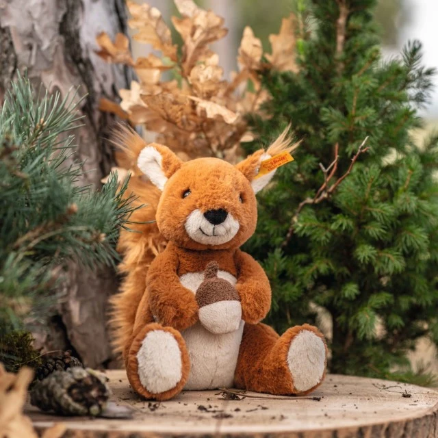 Phil squirrel Size: 20 cm Class: Friends