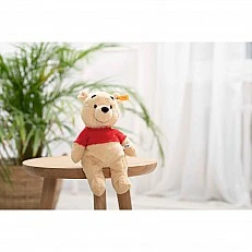 Disney Originals Winnie the Pooh Size: 29 cm Class: Friends
