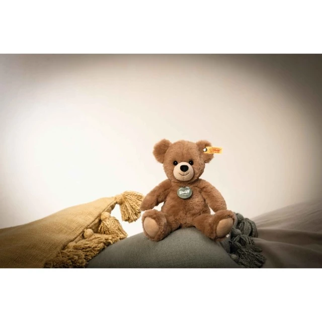 Mollyli Teddy bear Size: 23 cm Class: Friends